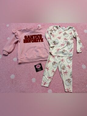 Girls Pink 'Santa's Favorite' Holiday Pajama Set - Pink & Cream